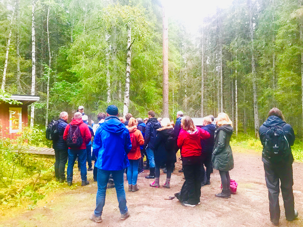 Deltagarna besökte den 150 meter höga Svartbergsmasten. En del av ICOS infrastruktur. Foto: Charlotta Erefur.