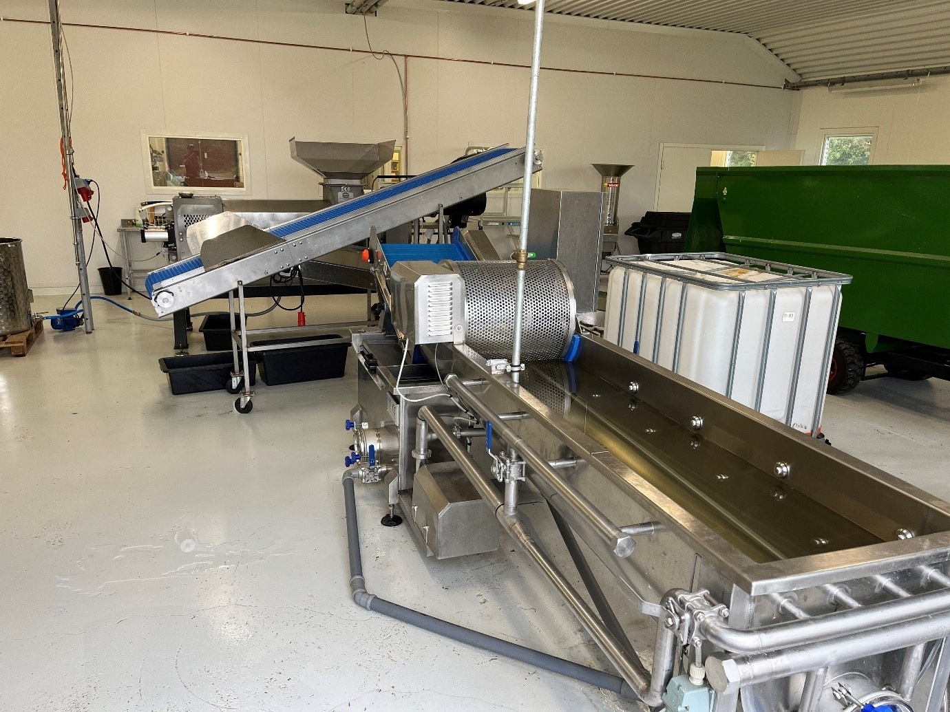 Equipment at the Plant Protein Factory used for extraction of proteins and other components from green leaf biomass. Photo: Johannes Albertsson